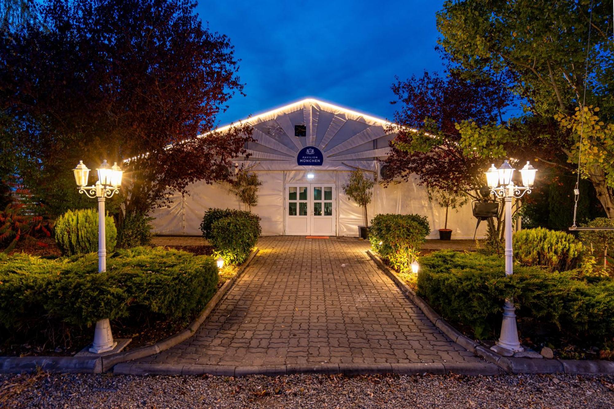 Hotel Casa Augsburg Wellness Băneşti Exterior foto