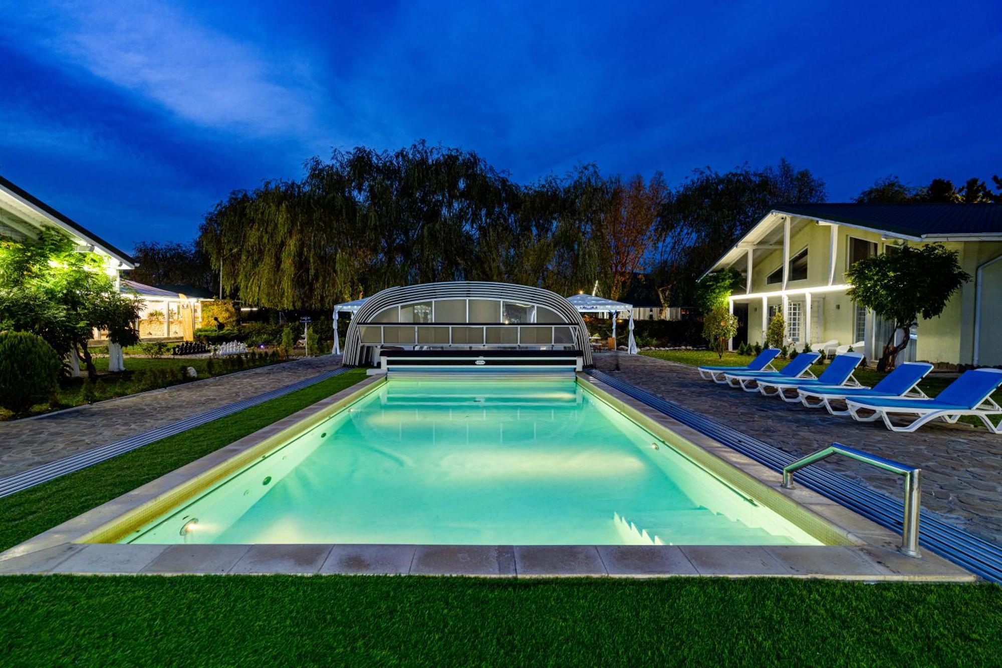 Hotel Casa Augsburg Wellness Băneşti Exterior foto